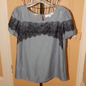 Ladies LOFT Gray with Black Lace Blouse - Top- Shirt ~~ Short Sleeve ~ Size M